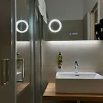 Moma Urban בית הארחה בארי