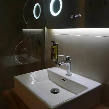 Moma Urban Guest house *