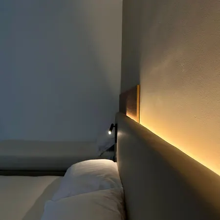 Moma Urban بيت ضيافة *