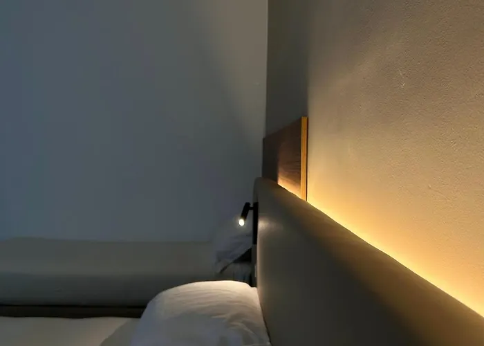 Moma Urban בית הארחה 3*