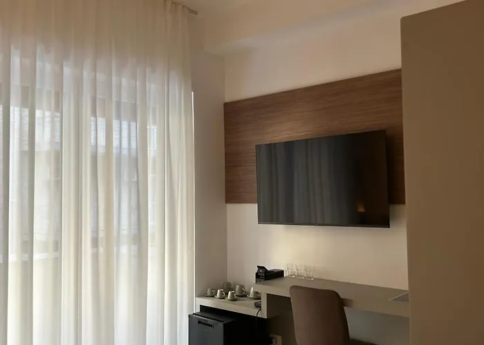 בית הארחה Moma Urban 3*